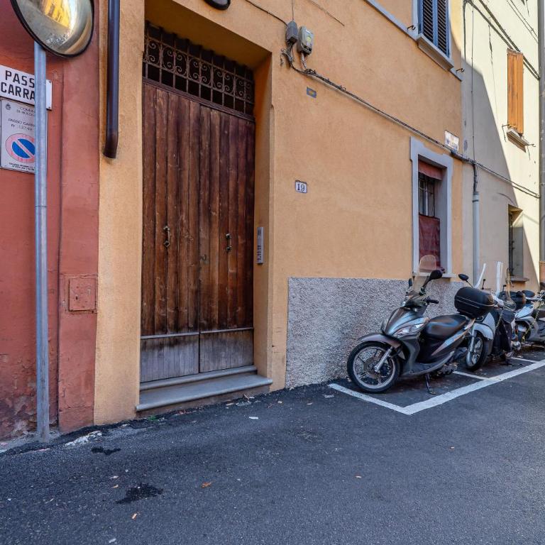 PIAZZA MAGGIORE-Luxury Apartment-Elegant Terrace - Appartamento con 2 Camere da Letto - 25