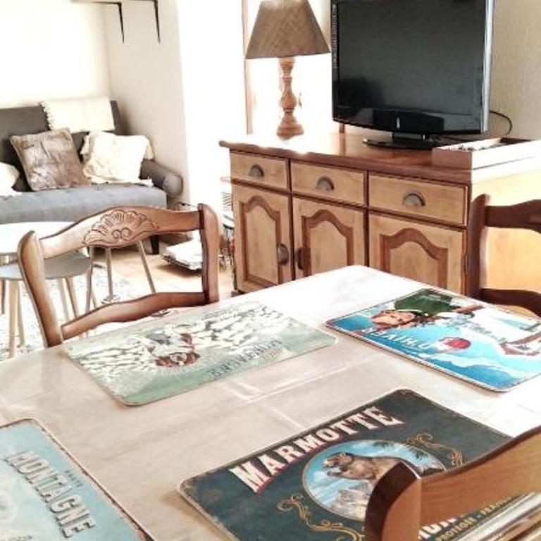 90 m2, 3 chambres, coeur de village, 10 mns des pistes, navette gratuite - Maison 3 Chambres - 48