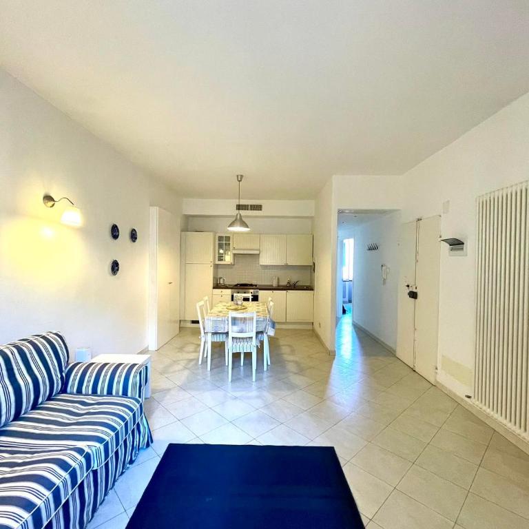 Splendido trilocale a due passi dal mare - Appartamento con 2 Camere da Letto - 8