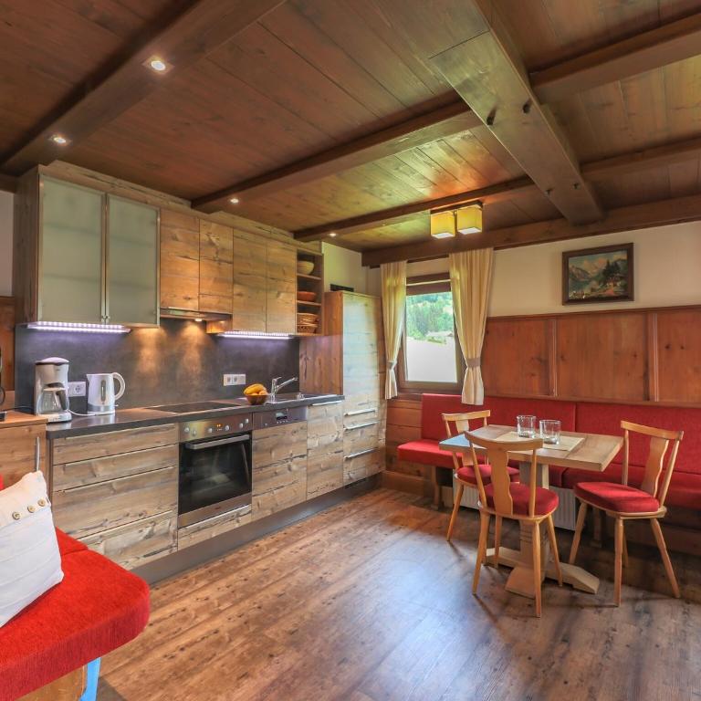 Farmhouse Mittersill near KitzSki Slopes - Ferienhaus mit 6 Schlafzimmern - 6