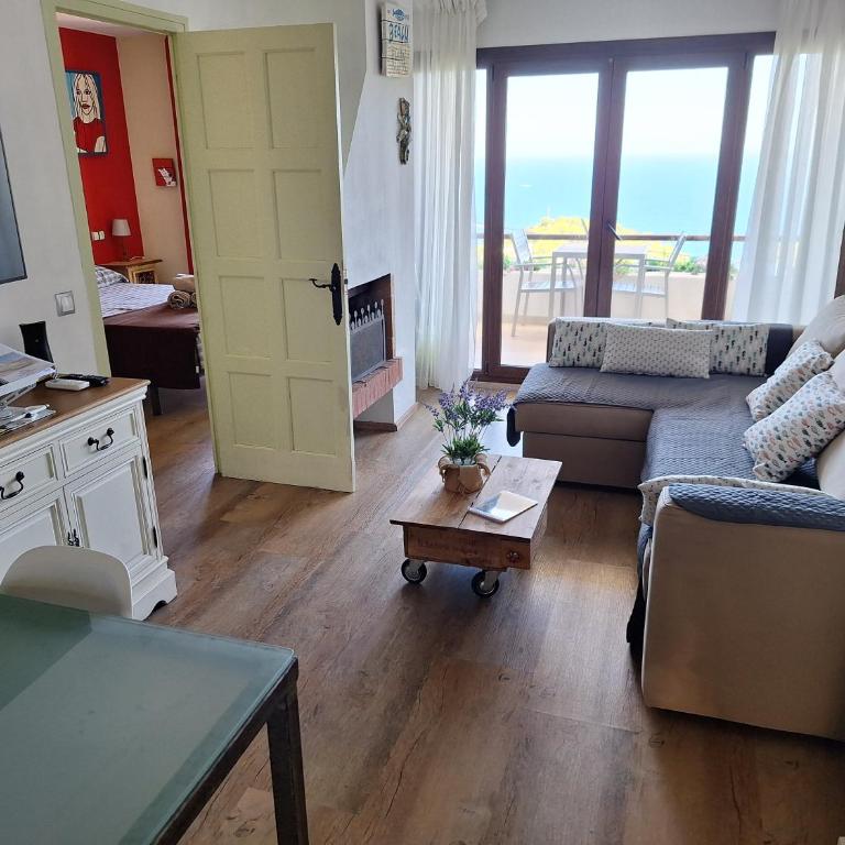 Apt CON VISTAS ALAS ISLAS MEDAS - Apartamento de 1 dormitorio - 2