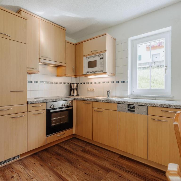 Appartment Ganahl - Apartment mit 3 Schlafzimmern und Dusche - 3