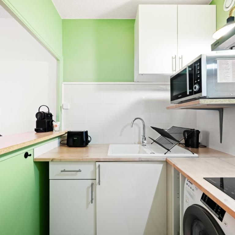Le soleil niçois , proche mer et aéroport - Appartement 1 Chambre - 13