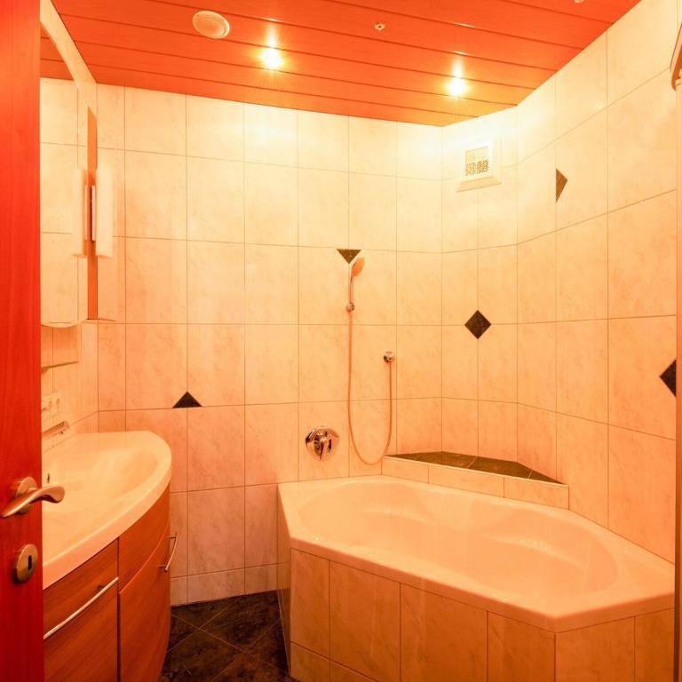 Chalet in Reith near Ski Slopes - Ferienhaus mit 4 Zimmern - 25