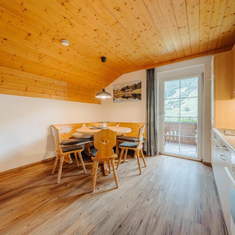 Appartment Ganahl - Apartment mit 2 Schlafzimmern und Dusche - 11