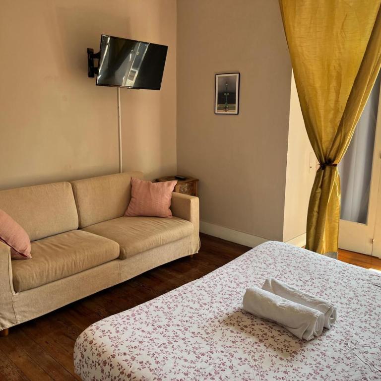 Kasa Reina HT LSS00215 - Habitación Doble con baño compartido - 7