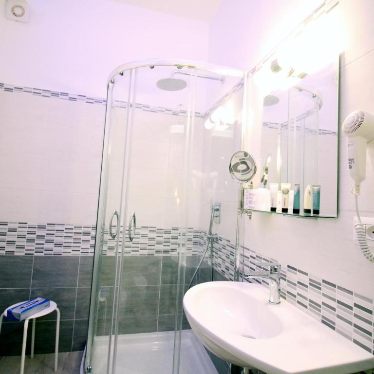Enjoy Tropea Accomodation - Double Room with Private Bathroom - 7