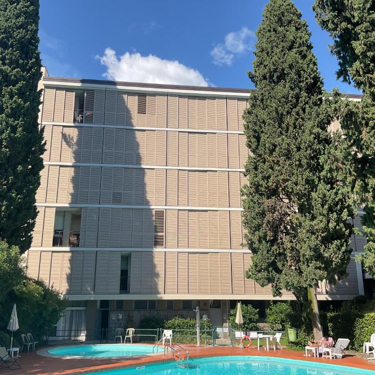 Residence Villa Alba - B&B Suite Disposition 555 Al Vittoriale - Appartamento Monolocale con Letto Queen-Size - 27