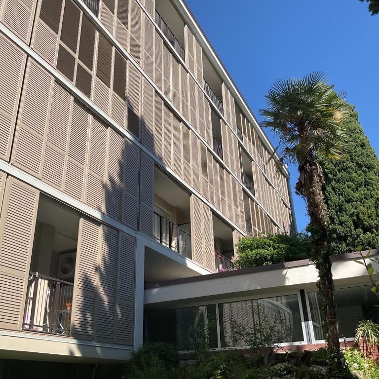 Residence Villa Alba - B&B Suite Disposition 555 Al Vittoriale - Appartamento Monolocale con Letto Queen-Size - 31