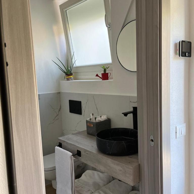 Residence Villa Alba - B&B Suite Disposition 555 Al Vittoriale - Appartamento Monolocale con Letto Queen-Size - 35