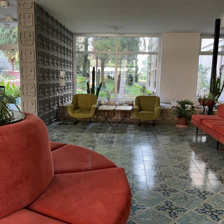 Residence Villa Alba - B&B Suite Disposition 555 Al Vittoriale - Appartamento Monolocale con Letto Queen-Size - 38
