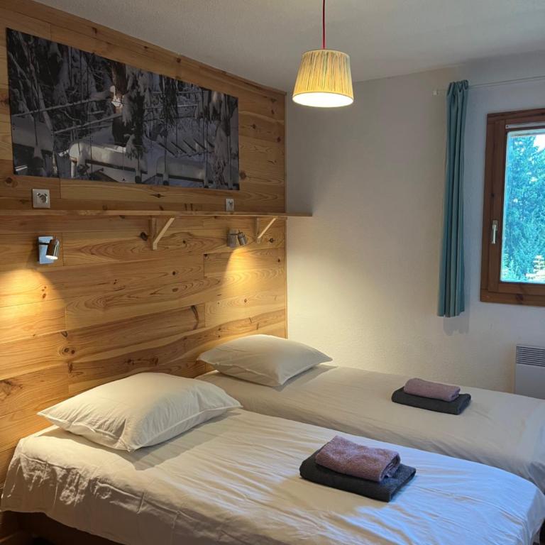 Chalet Oz ski-in ski-out - Chalet - 23