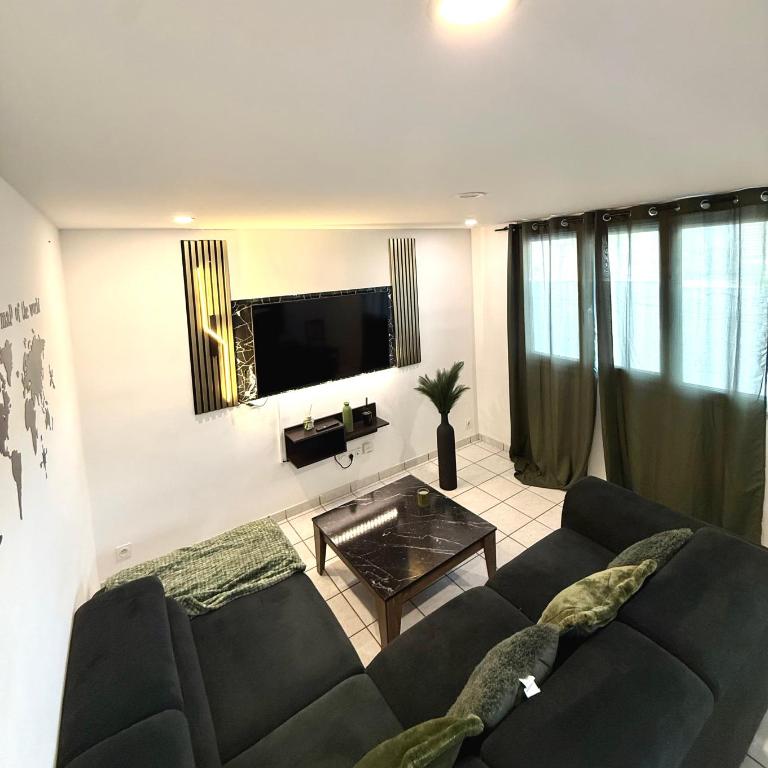 Appartement moderne calme 2 chambres WIFI fibre bein sport canal foot rmc netflix GRENOBLE - Apartment mit 2 Schlafzimmern - 16