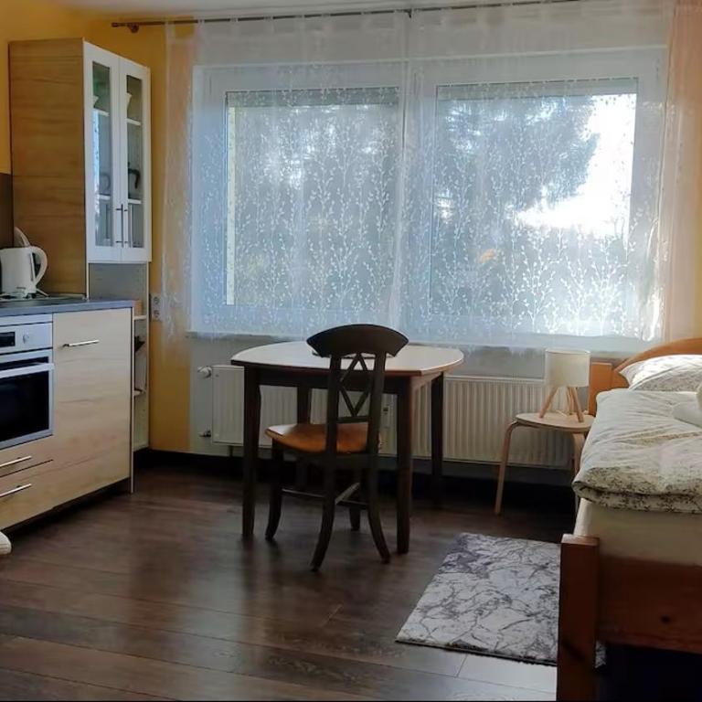Up'N'Down - Rooms - Einzelzimmer mit Gartenblick - 11