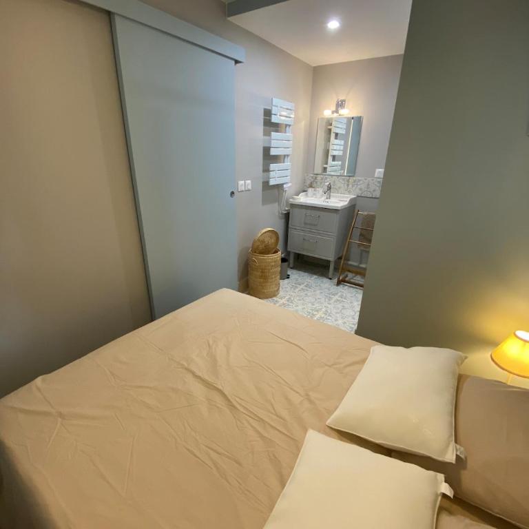 La dolce vita, climatisé , parking, piscine 1 chambre - Appartement 1 Chambre - 16