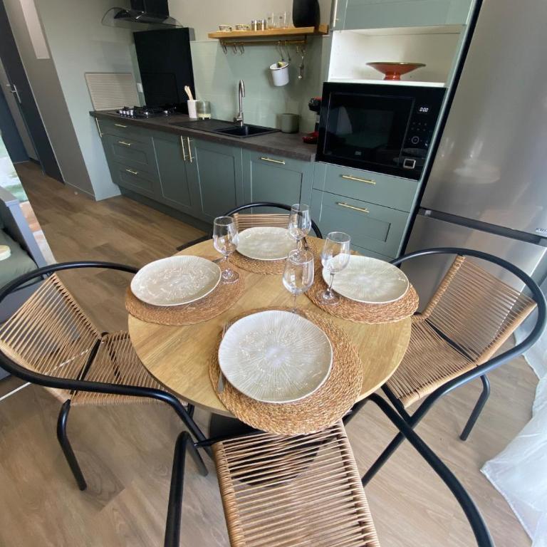 La dolce vita, climatisé , parking, piscine 1 chambre - Appartement 1 Chambre - 19