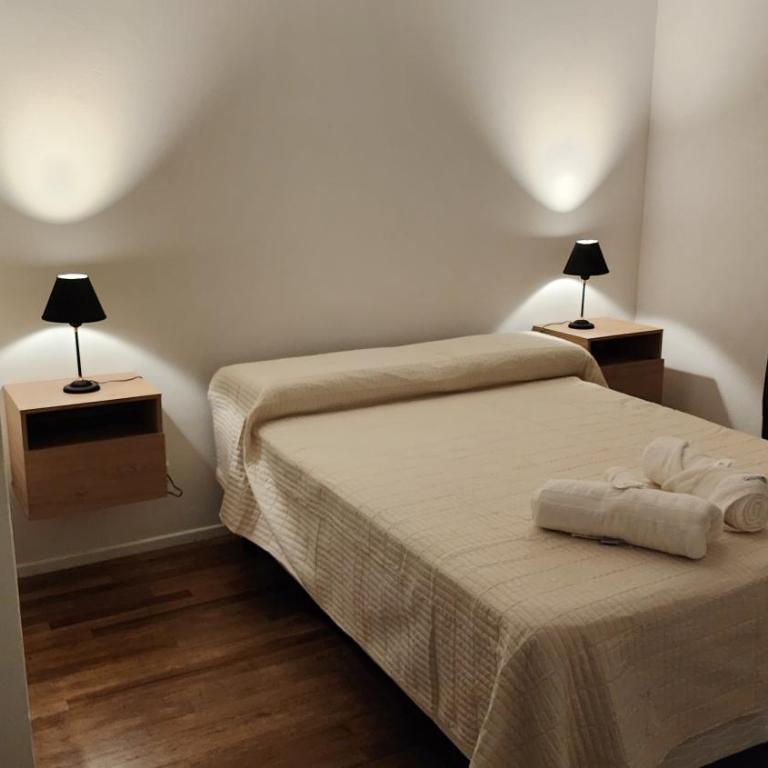 Departamento Centrico con vista única a Plaza Sarmiento - Apartamento de 1 dormitorio - 9