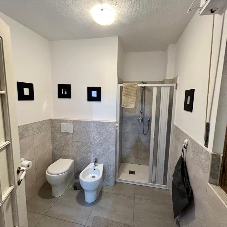 Alice's House - Two-Bedroom Apartment - 14