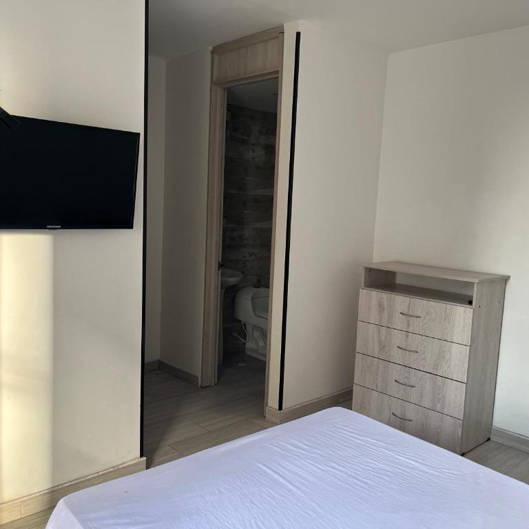 Apartamento en Reserva del Peñon Girardot. - Apartamento de 3 dormitorios - 5
