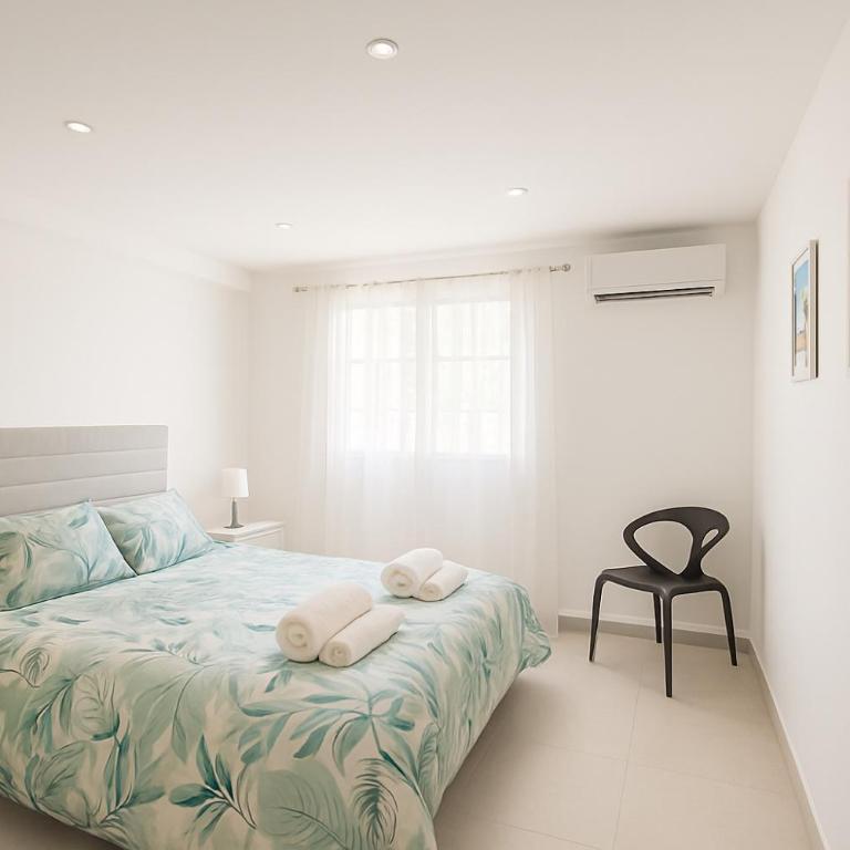 Élégant T3 neuf, 6 pers, clim, balcon, pkg gratuit, 5 min du Port - Apartamento de 2 dormitorios - 8