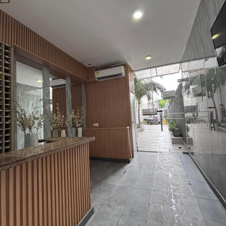 Apartamento amoblado, cómodo y cerca de lo mejor de la ciudad - Three-Bedroom Apartment - 5