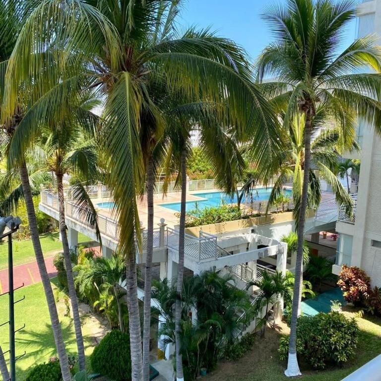 Hermoso lugar en zona turística - Double Room with Balcony and Sea View - 24