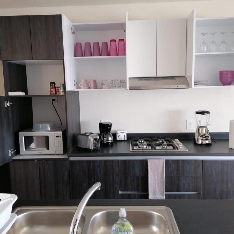 Aurora Boreal 2BE 2 BA 1 parking - Three-Bedroom Apartment - 8