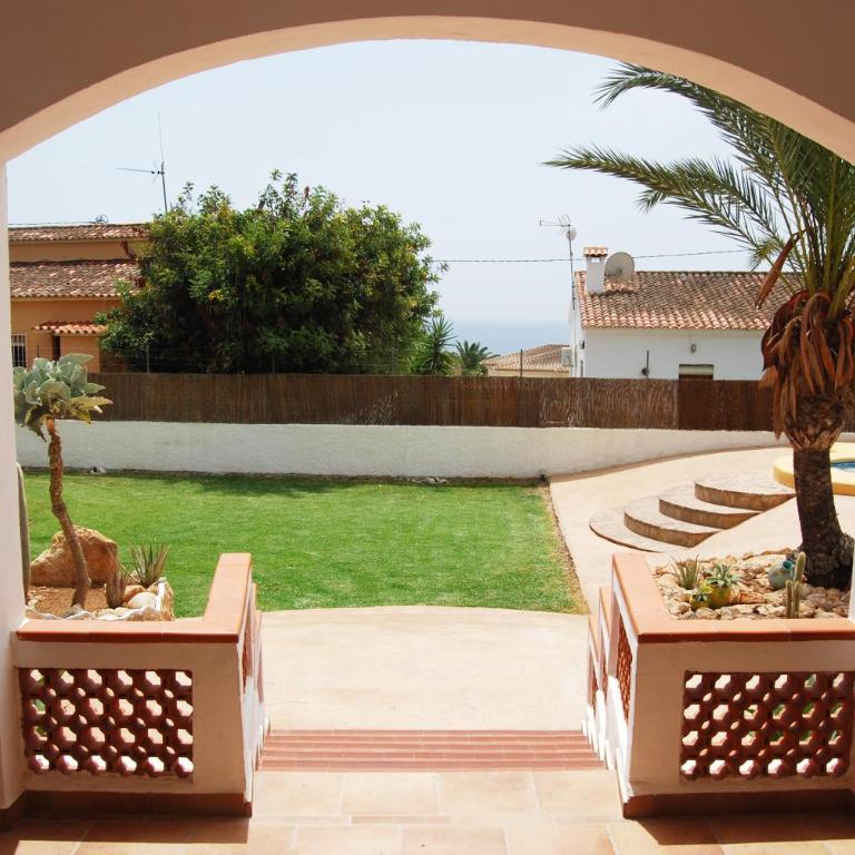 Villa Maria Beach Villa - Three-Bedroom Villa - 25