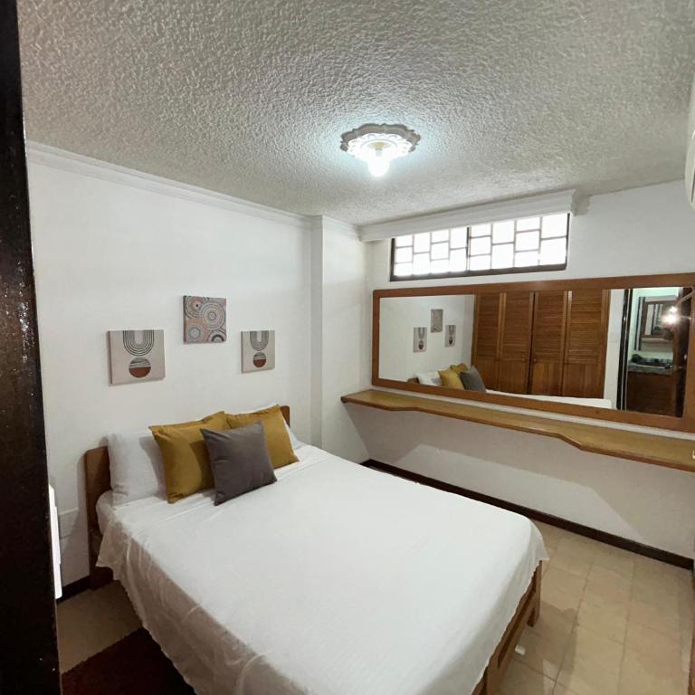La Perla Beach - Two-Bedroom Apartment - 6