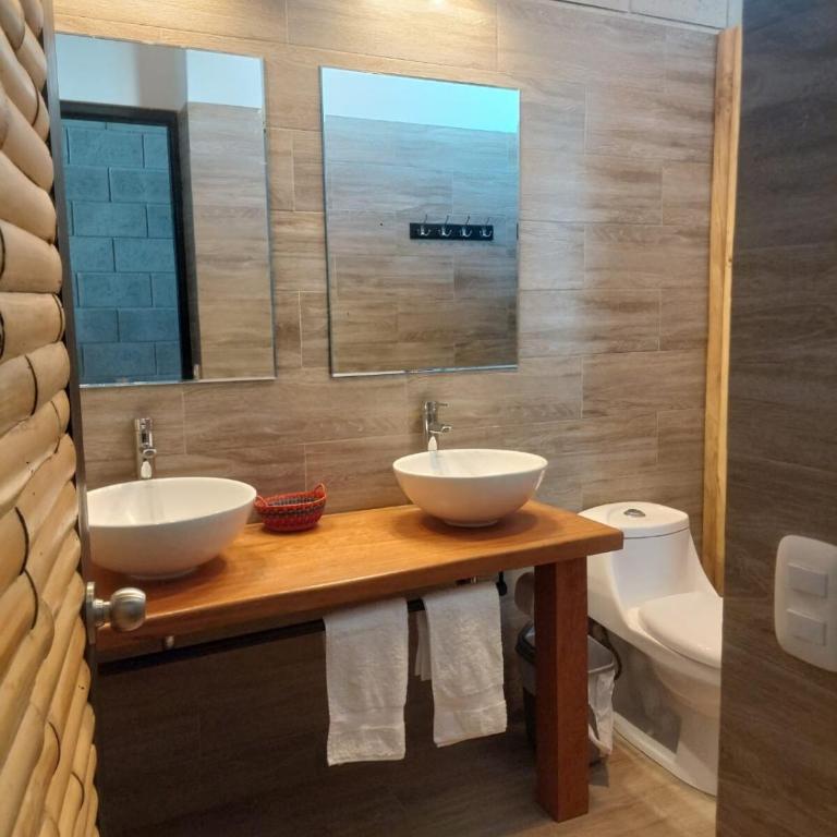 Vichayito Casa Wiñay - Five-Bedroom House - 4