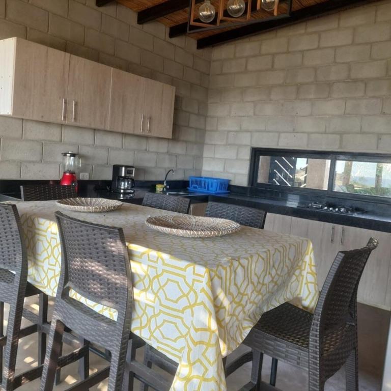 Vichayito Casa Wiñay - Five-Bedroom House - 5
