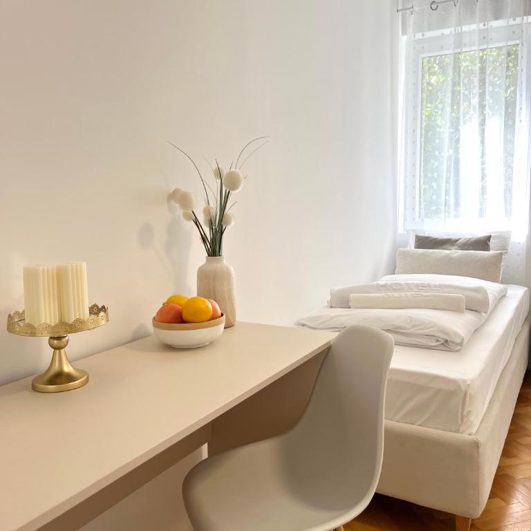 Talia - Deluxe Twin Room - 11