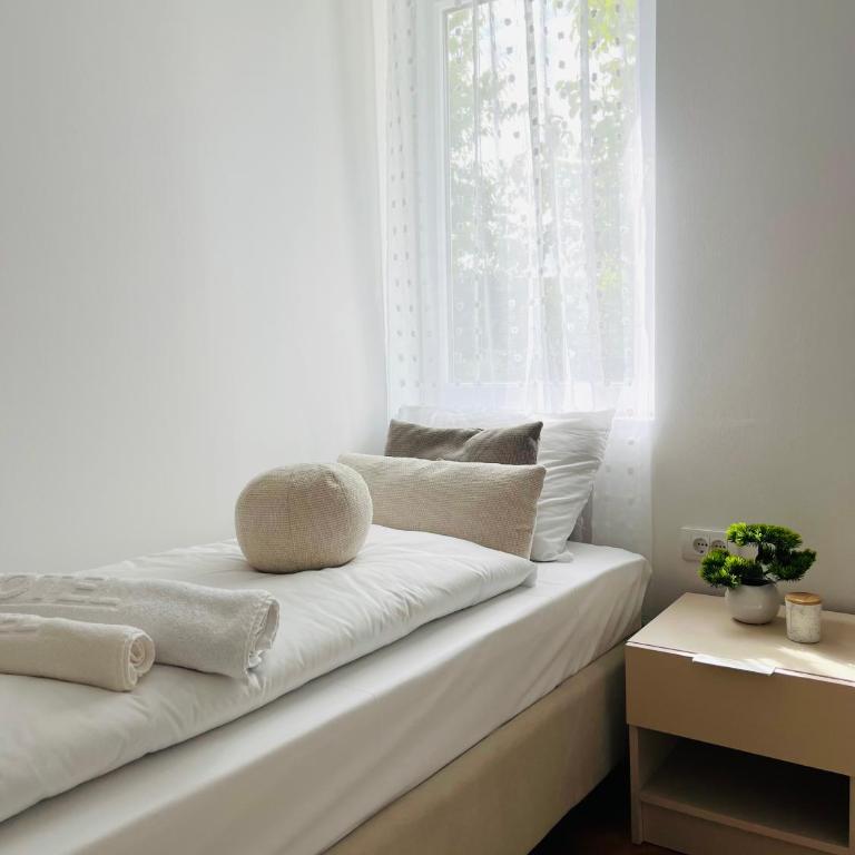 Talia - Deluxe Twin Room - 27