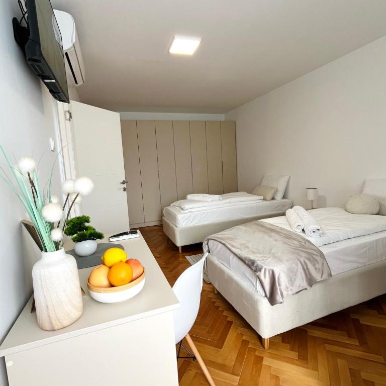 Talia - Deluxe Quadruple Room - 27