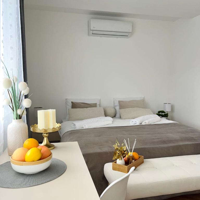 Talia - Deluxe Double Room - 32