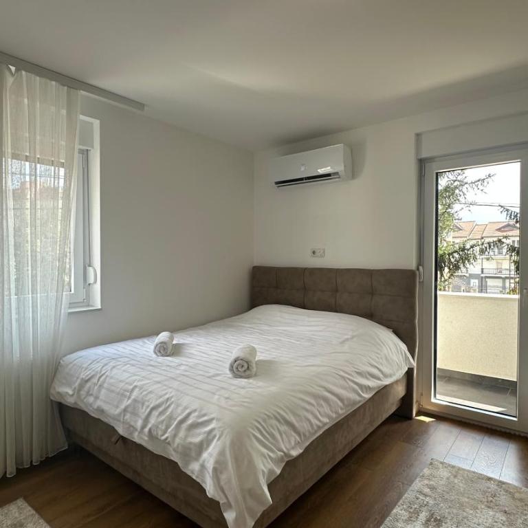Triple A Apartments - Apartman sa 3 Spavaće Sobe i Balkonom - 8