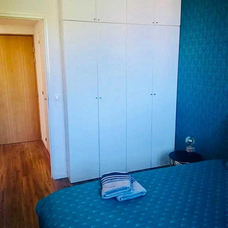 T2 Cozy au Centre - 3 Couchages - Annecy à 30mn - Chamonix, Megève à 45mn - Événements Salon RochExpo - Festivals - Train Express Annecy Evian-les-Bains- Genève - Appartement 1 Chambre - Non-Fumeurs - 5