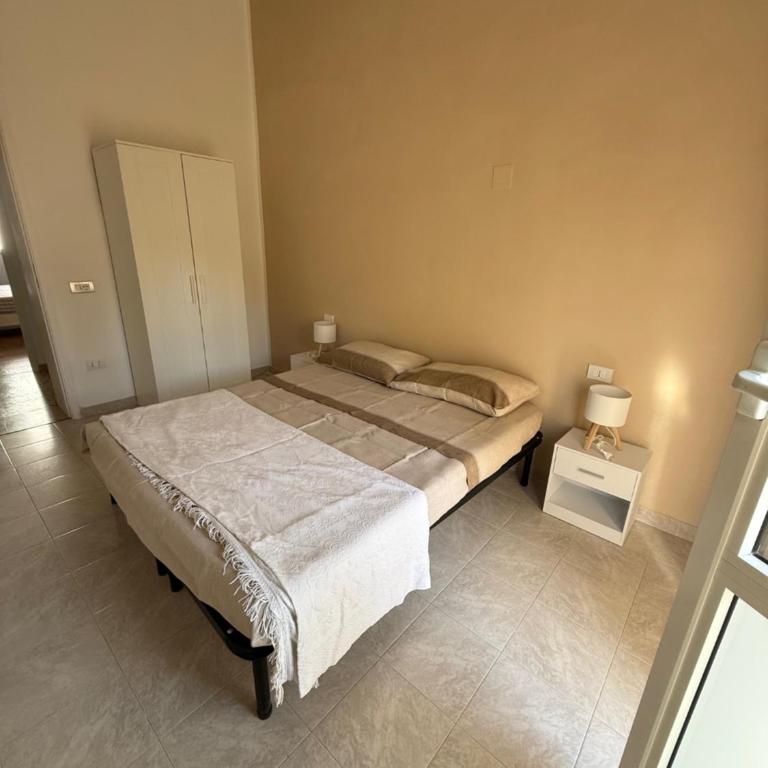 MAGA rooms - Double Room with Shared Bathroom - 4