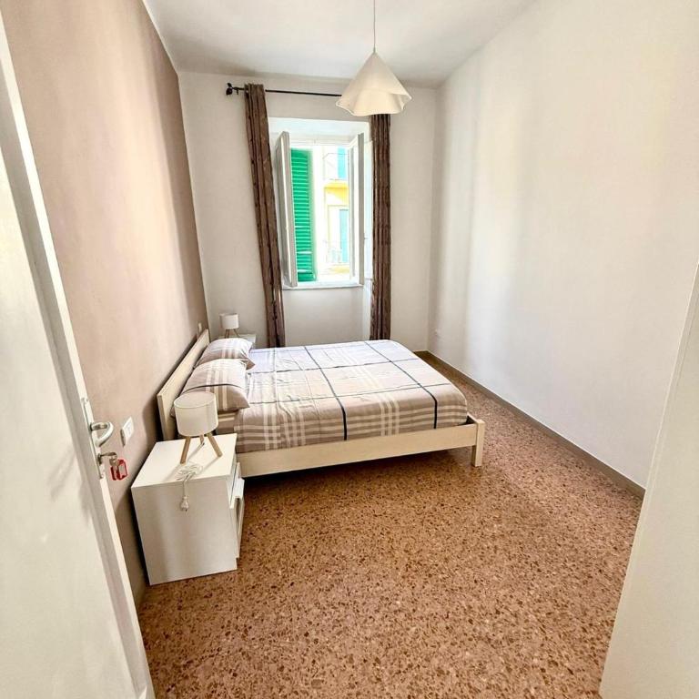 MAGA rooms - Double Room with Shared Bathroom - 5