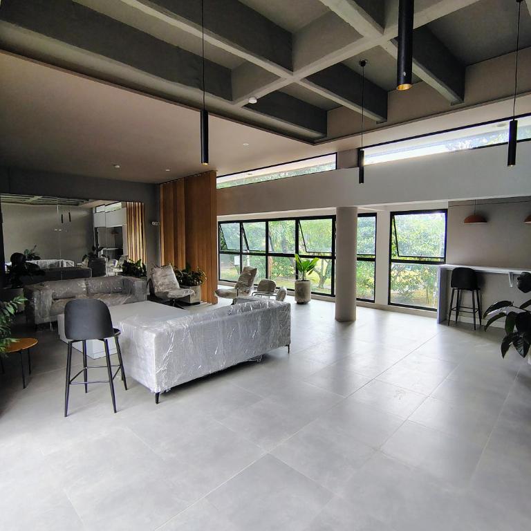 Apartamento Moderno con Vista a las Montañas Ideal para Teletrabajo o Descansar - One-Bedroom Apartment - 15