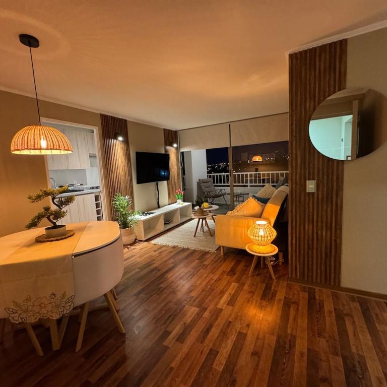 Lindo y espacioso departamento con hermosa vista - Three-Bedroom Apartment - 8