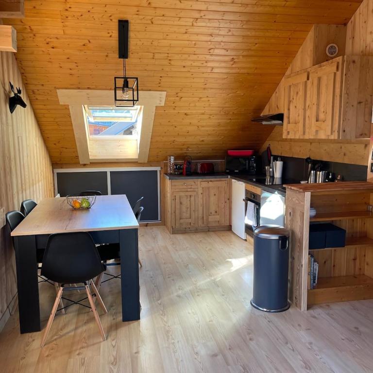 Warm Duplex, Cozy, Village Square - Appartement 3 Chambres - 13
