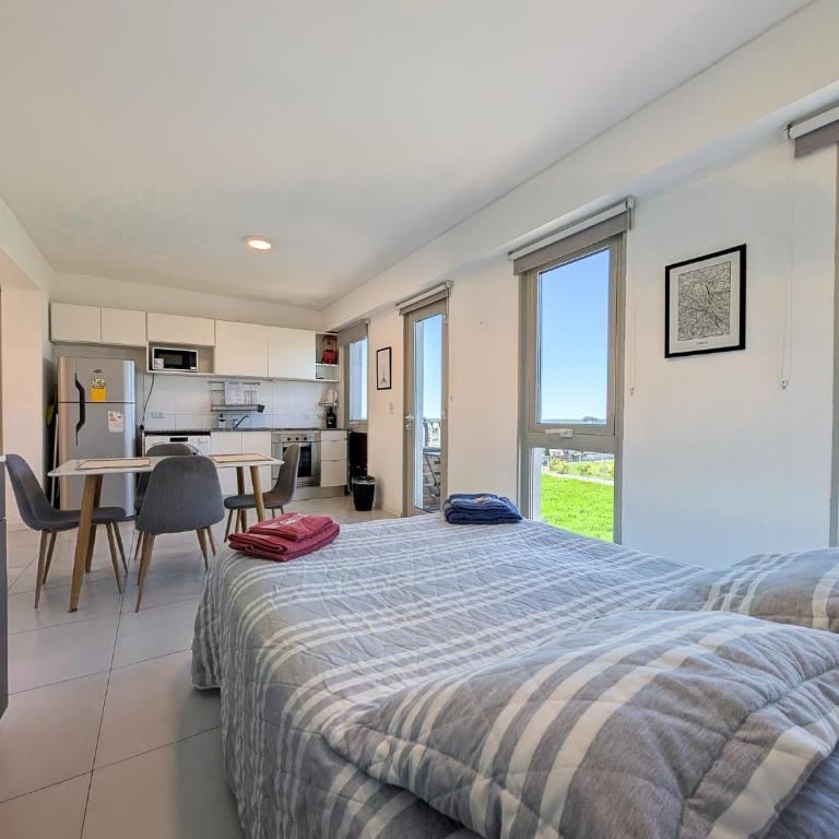 Loft con vistas al río en Puerto Norte - Cochera privada opcional - Gimnasio - One-Bedroom Apartment - 3