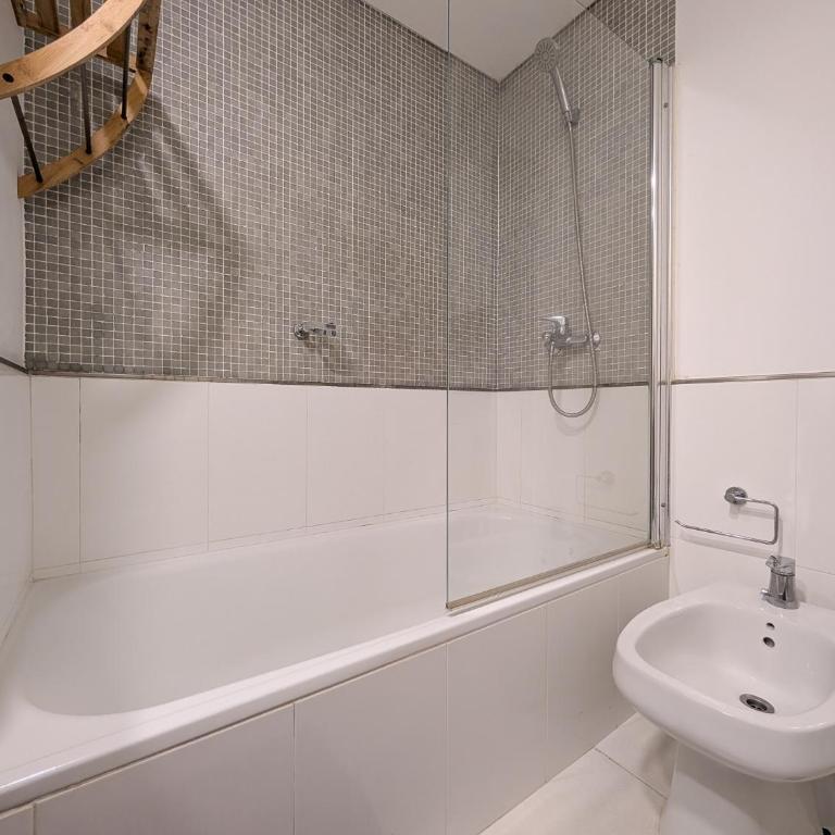 Loft con vistas al río en Puerto Norte - Cochera privada opcional - Gimnasio - One-Bedroom Apartment - 20