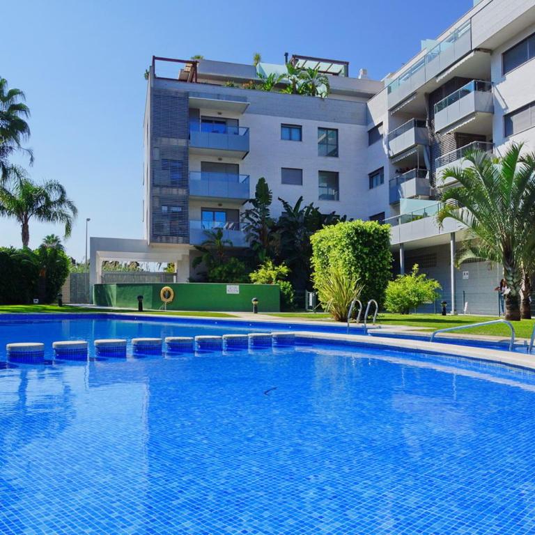 ÁTICO dúplex con vistas al MAR, CASTILLO y MONTAÑA, estancia mínima de 10 noches - Apartamento de 1 dormitorio - 22