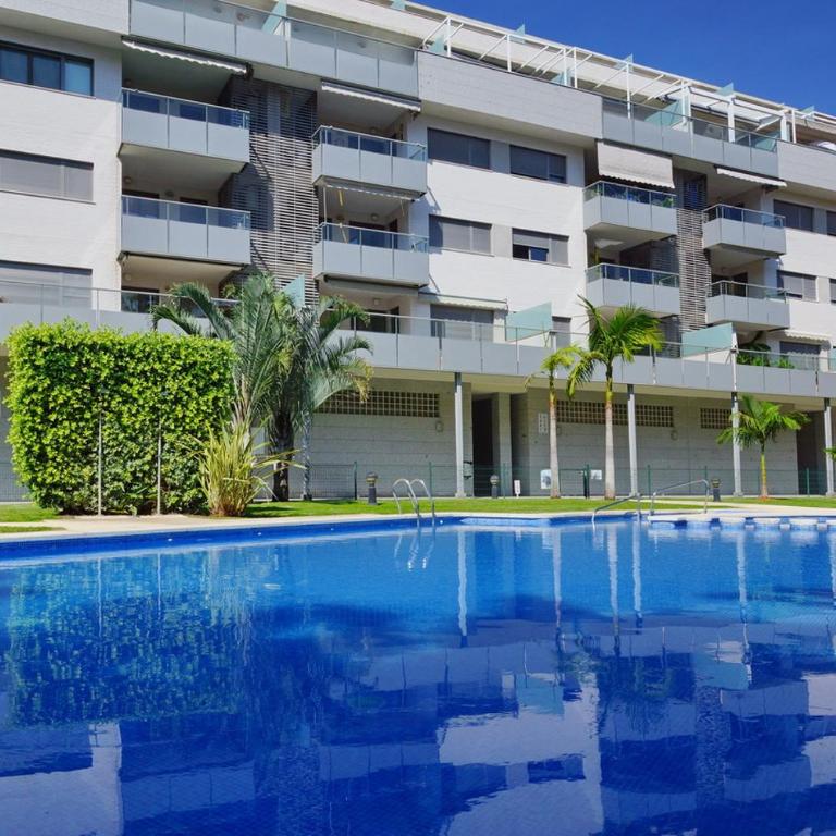 ÁTICO dúplex con vistas al MAR, CASTILLO y MONTAÑA, estancia mínima de 10 noches - Apartamento de 1 dormitorio - 31