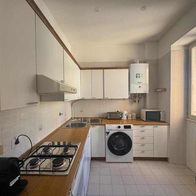 2-Level Flat with Terrace in the Heart of Rome - Appartamento con 2 Camere da Letto e Terrazza - 7