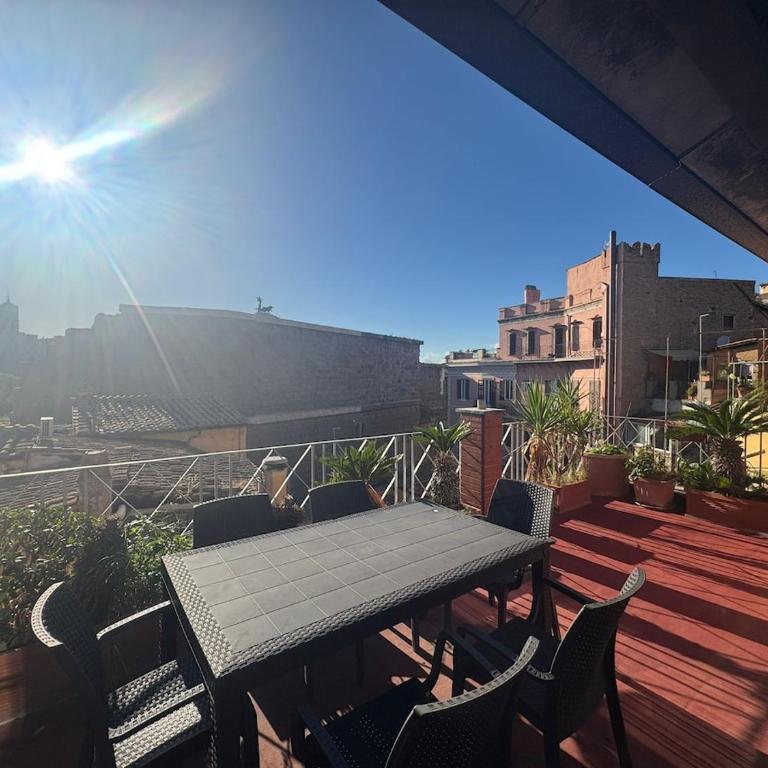2-Level Flat with Terrace in the Heart of Rome - Appartamento con 2 Camere da Letto e Terrazza - 30