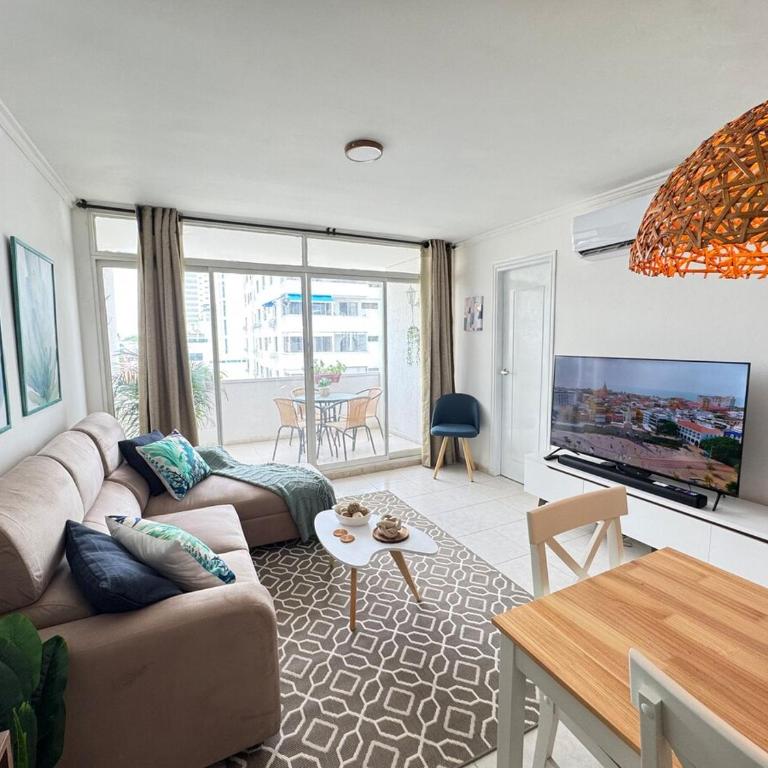 605 - Hermoso apartamento en Bocagrande con full aire acondicionado a pasos de la playa - Two-Bedroom Apartment - 19