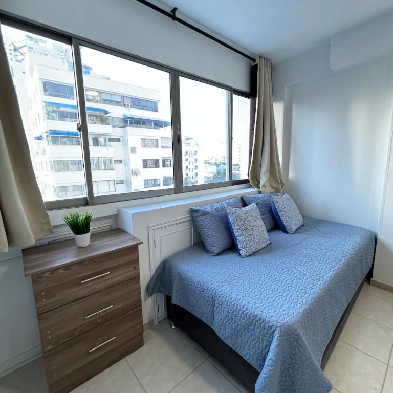605 - Hermoso apartamento en Bocagrande con full aire acondicionado a pasos de la playa - Two-Bedroom Apartment - 39
